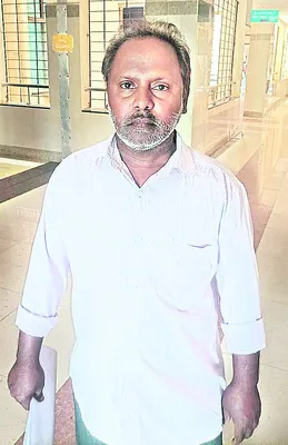 కంపు భరించలేం 
