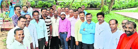 ఎంటీఎస్‌ ఉపాధ్యాయులను రెగ్యులర్‌ చేయాలి 