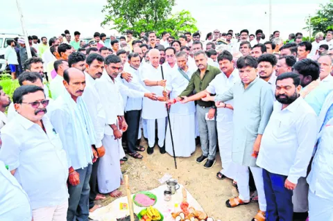 ఎత్తిపోతల పథకాల అభివృద్ధికి ప్రాధాన్యత