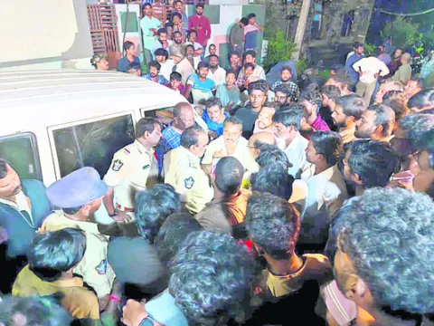 యువకు
