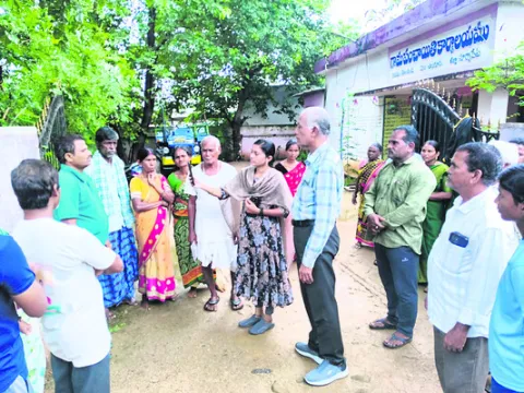 ‘ఉపాధి’లో బోగస్‌ హాజరుకు చెక్‌ 