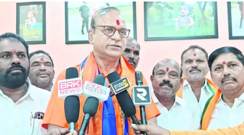 యూరియా పంపిణీలో అవకతవకలతోనే ఇబ్బందులు 