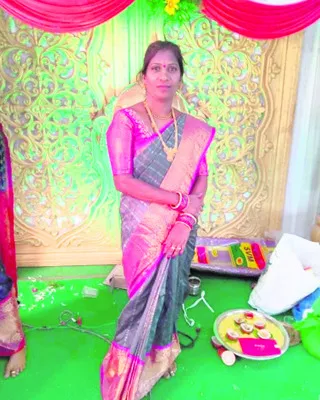 చికిత్స పొందుతూ మృతి
