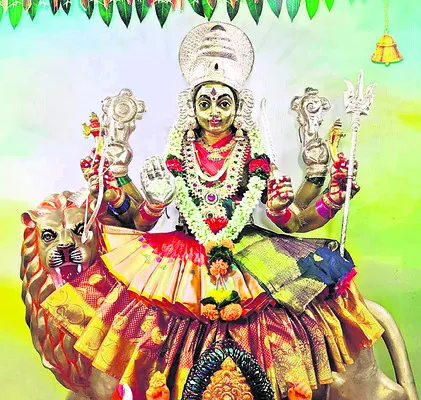 మహాచండీదేవిగా జగజ్జనని  