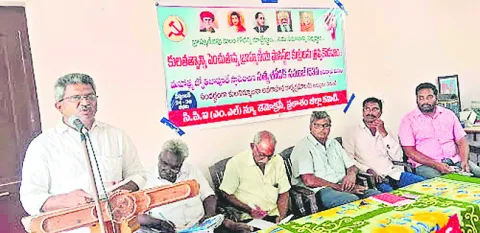 పవన్‌ కళ్యాణ్‌ని అడ్డుపెట్టుకుని సనాతన ప్రచారం 