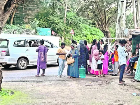 రిజిస్ట్రేషన్‌లకు నేడే ఆఖరు 