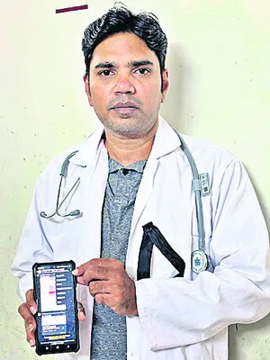 పీహెచ్‌సీ డాక్టర్ల ఆందోళన తీవ్రతరం 