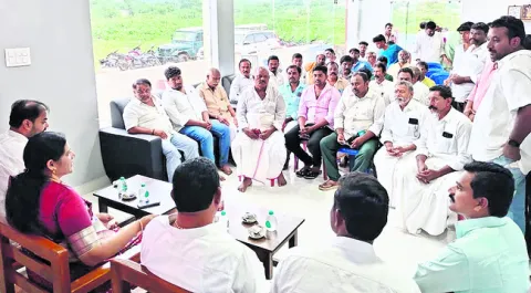 యూరియా సరఫరాలో కూటమి సర్కారు విఫలం 