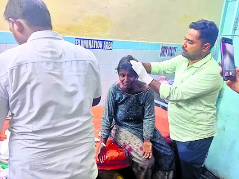మతిస్థిమితం లేని యువతిపై ఆటో డ్రైవర్‌ దాడి 