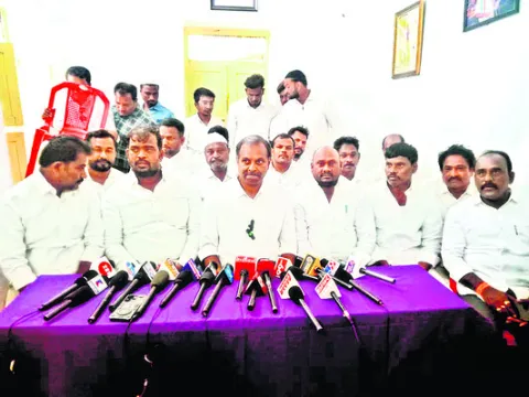 ఎరువుల కొరత రానివ్వొద్దు

