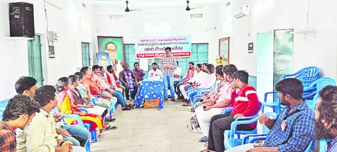 నన్నయ వర్సిటీ నిర్ణయం సరికాదు 