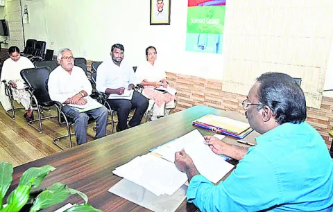 భూగర్భ జలాల స్థాయి జిల్లాలో పెరగాలి