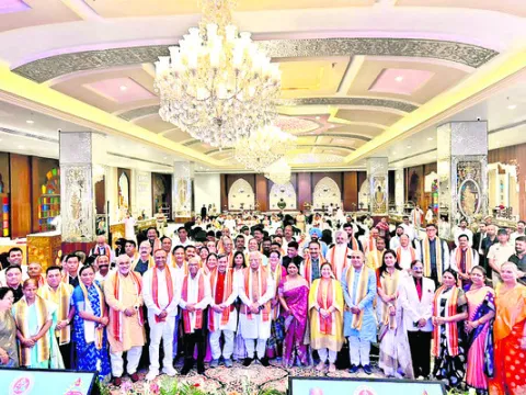 నగరాన్ని ముందుకు తీసుకెళ్తున్నాం..