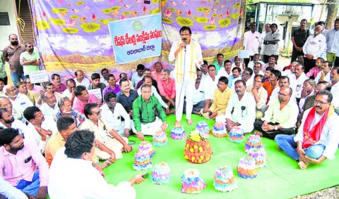 రేషన్‌ డీలర్ల సమస్యలు పరిష్కరించాలి