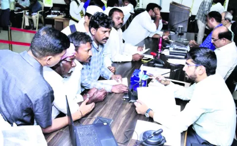 ప్రతి అర్జీకి పరిష్కారం చూపాలి 