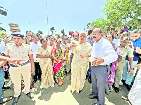 బీజేపీ నిజనిర్ధారణ కమిటీ 