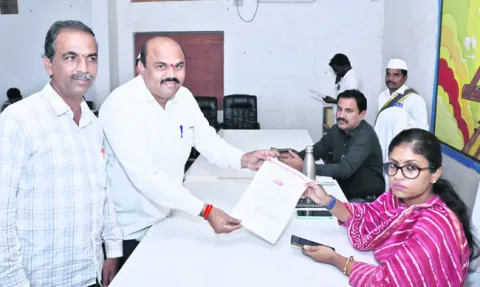 విధుల్లో మినహాయింపు ఇవ్వాలి 
