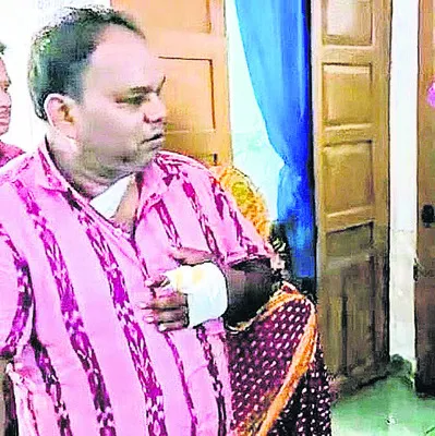 పాత్రికేయునిపై తుపాకి దాడి 
