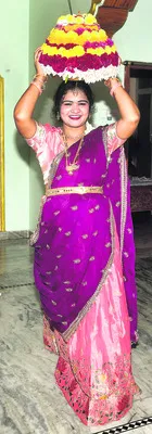 మురిసిన బతుకమ్మ 