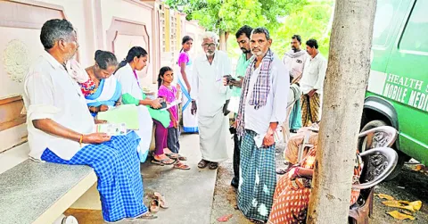 పల్లెల్లో వైద్యంపై సమ్మెట 