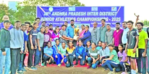 ‘జూనియర్‌ అథ్లెటిక్స్‌’ చాంపియన్‌ విశాఖ 