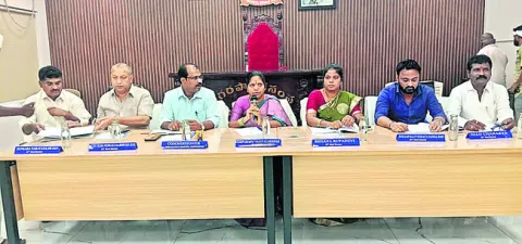 భక్తులకు అసౌకర్యం కలగకుండా ఏర్పాట్లు