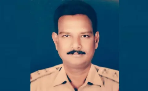 Si Dies Of Heart Attack In Vijayawada