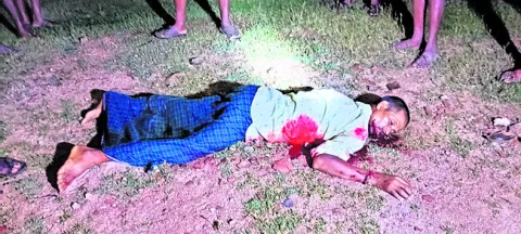 తొగలగల్లులో వ్యక్తి దారుణహత్య