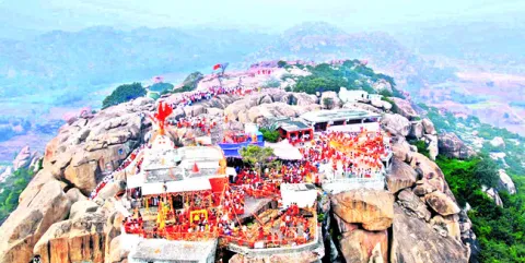 అంజనాద్రి బెట్టకు  కొత్త రూపు: సీఎం  