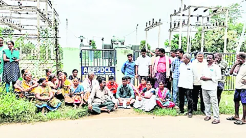 ఆత్మహత్యే శరణ్యం 