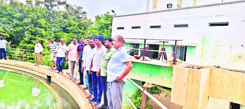 స్వచ్ఛమైన తాగునీరు అందించాలి