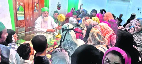 ఘనంగా ఆసార్‌–ఏ–షరీఫ్‌ 