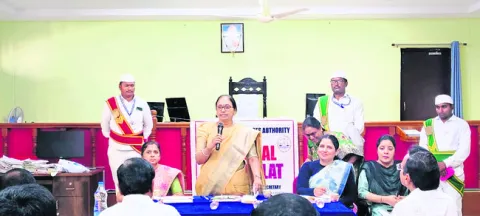 కేసుల పరిష్కారంలో మొదటిస్థానంలో నిలుపుదాం