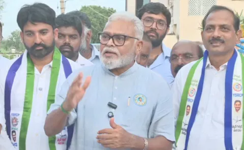 YSRCP Leaders Visit Turakapalem In Guntur District