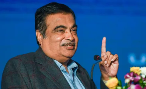 Govt plans Bharat NCAP Style Safety Standards for E Rickshaws Says Nitin Gadkari1