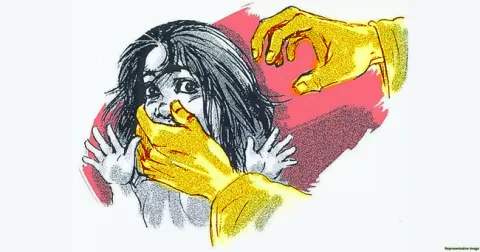 కన్నేసి కాటేస్తూ.. 