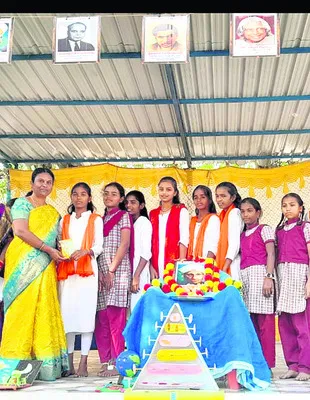 బోధనతోపాటు సేవల్లోనూ రాణిస్తూ..
