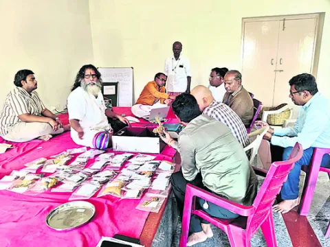 ఉపమాక వెంకన్న ఆభరణాలు భద్రం 