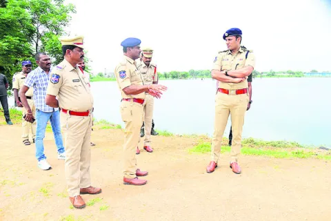 నిమజ్జనానికి పటిష్ట బందోబస్తు
