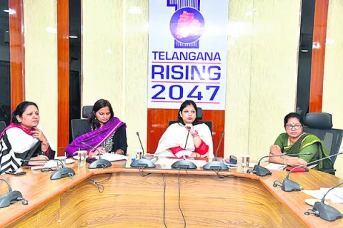 రహదారి పనులు వేగవంతం చేయండి