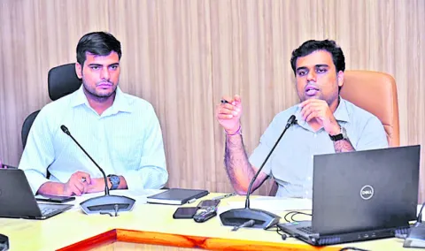 ఈ–క్రాప్‌ ఆధారంగానే యూరియా 