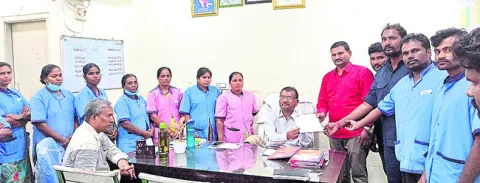కార్మికులకు భారం తగ్గించాలి
