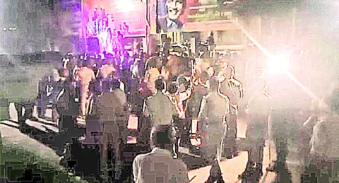 వినాయక నిమజ్జనంలో ఉద్రిక్తత 
