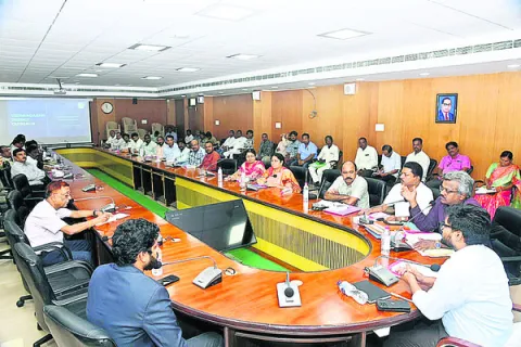 పరిశ్రమల స్థాపనకు సులభంగా అనుమతులు
