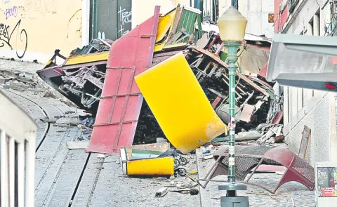 Streetcar crash death toll rises to 16 as Portugal