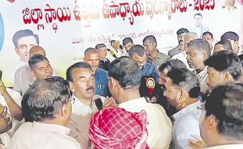 Jupalli Krishna Rao fires on government teachers: Telangana