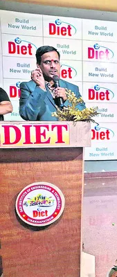ఉపాధ్యాయులే జీవిత మార్గదర్శకులు 