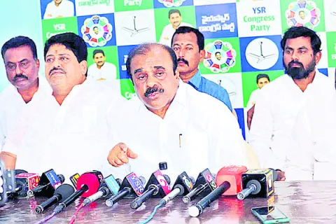 రైతు సమస్యలపై పోరుబాటు