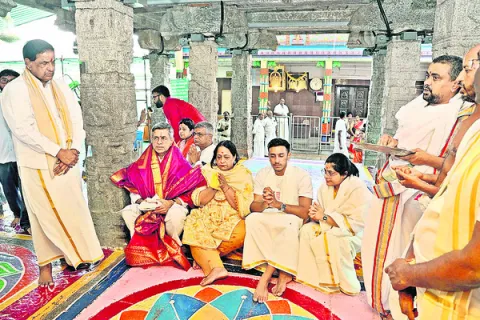 అమ్మవారి సేవలో తెలంగాణ సీజే 