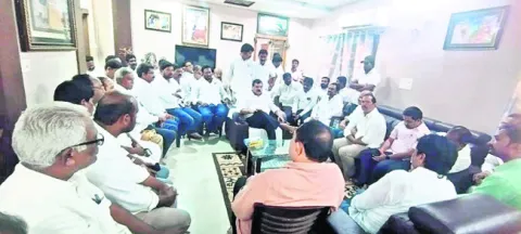 రైతన్నకు మద్దతుగా నిలబడదాం 